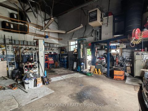 Photo 9 at 3 - 70 Lepage Court, York University Heights, Toronto