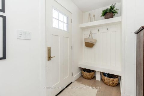 Photo 2 at 7845 YONGE Street, Stroud, Innisfil