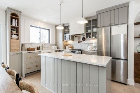 Photo 8 at 7845 YONGE Street, Stroud, Innisfil