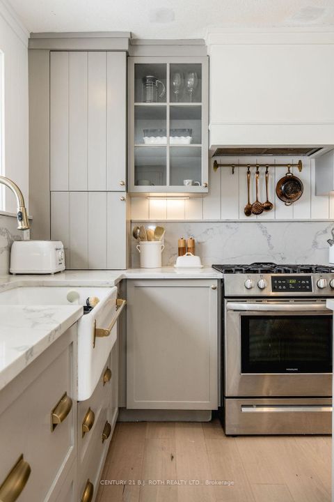 Photo 10 at 7845 YONGE Street, Stroud, Innisfil