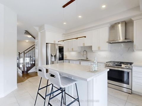 Photo 5 at 46 Campobello Street, Patterson, Vaughan