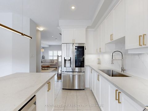 Photo 7 at 46 Campobello Street, Patterson, Vaughan