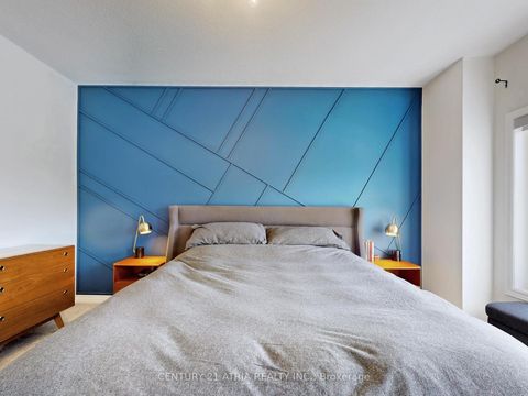 Photo 14 at 46 Campobello Street, Patterson, Vaughan