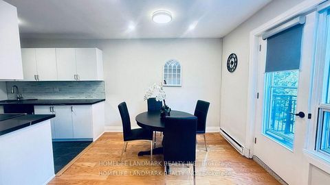 Photo 6 at 213 - 5879 Bathurst Street, Newtonbrook West, Toronto