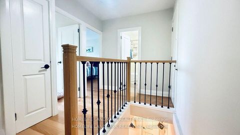 Photo 13 at 213 - 5879 Bathurst Street, Newtonbrook West, Toronto