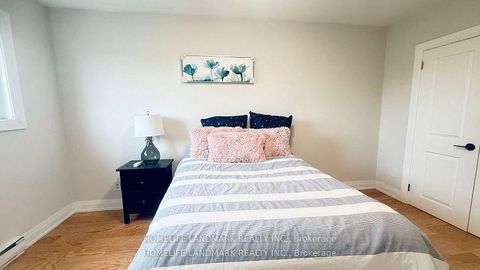 Photo 17 at 213 - 5879 Bathurst Street, Newtonbrook West, Toronto