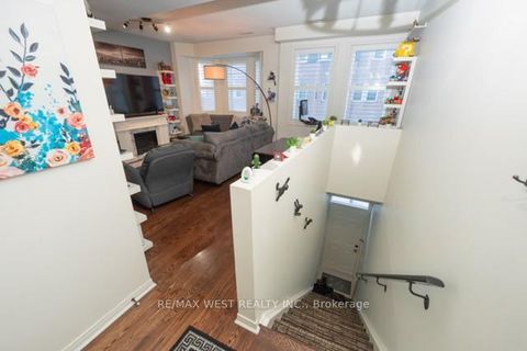 Photo 1 at 59 - 760 Lawrence Avenue W, Glen Park, Toronto