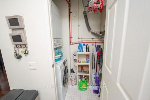 Photo 17 at 59 - 760 Lawrence Avenue W, Glen Park, Toronto