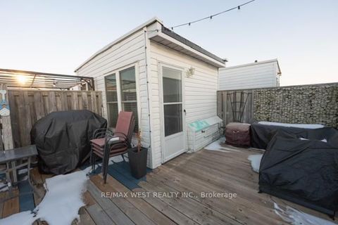 Photo 19 at 59 - 760 Lawrence Avenue W, Glen Park, Toronto