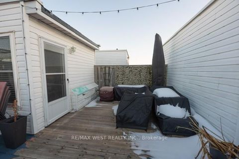 Photo 21 at 59 - 760 Lawrence Avenue W, Glen Park, Toronto