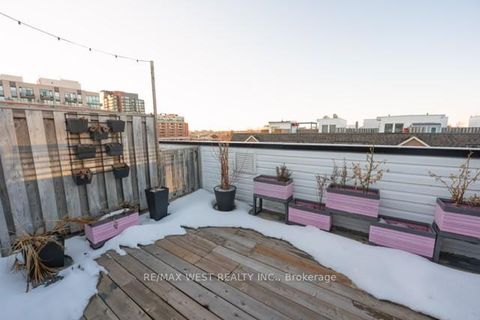 Photo 23 at 59 - 760 Lawrence Avenue W, Glen Park, Toronto