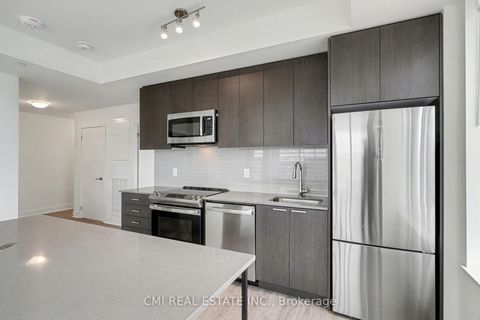 Photo 12 at 311 - 185 Deerfield Road N, Central Newmarket, Newmarket