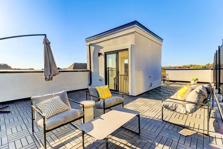 Photo 25 at 31 Bancroft Lane, Jefferson, Richmond Hill