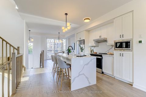 Photo 8 at 31 Bancroft Lane, Jefferson, Richmond Hill