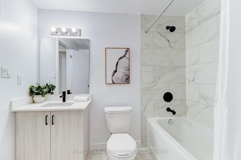 Photo 15 at 31 Bancroft Lane, Jefferson, Richmond Hill