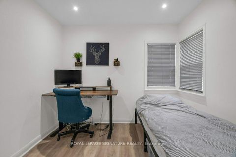 Photo 20 at 184 Hendon Avenue, Newtonbrook West, Toronto