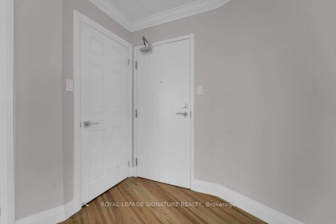 Photo 5 at 1404 - 22 Clarissa Drive, Harding, Richmond Hill