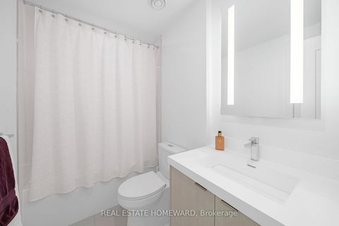 Photo 16 at 2039 - 20 Inn On The Park Drive, Don Mills, Toronto