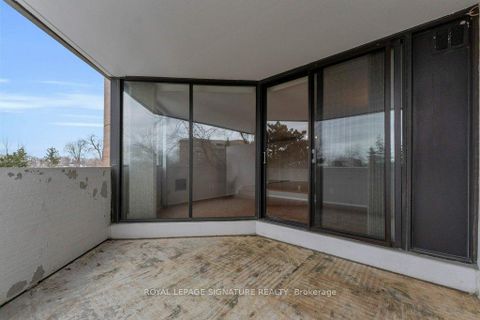 Photo 34 at 409 - 50 Baif Boulevard, North Richvale, Richmond Hill