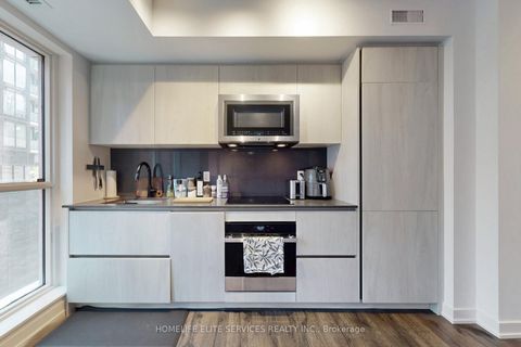 Photo 19 at 703 - 327 King Street W, Waterfront Communities C1, Toronto