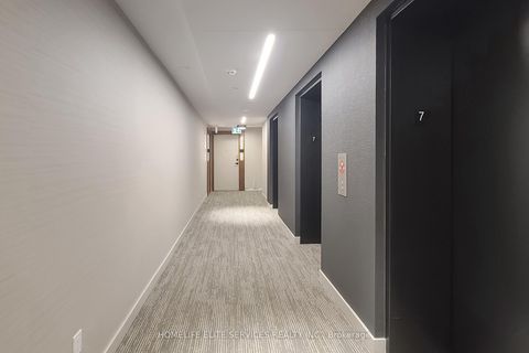 Photo 32 at 703 - 327 King Street W, Waterfront Communities C1, Toronto