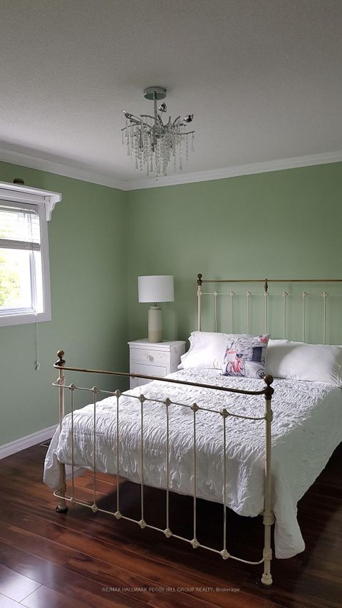 Photo 3 at 76 Stanley Street, East Bayfield, Barrie