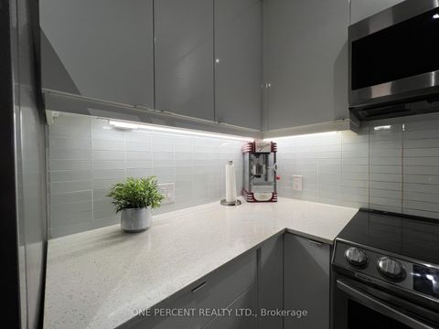 Photo 2 at 819 - 50 Thomas Riley Road, City Centre West, Toronto