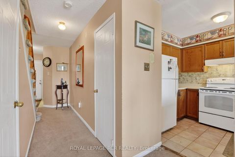 Photo 2 at 10 - 369 Riddell Court, College Manor, Newmarket