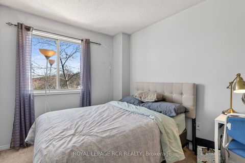 Photo 22 at 10 - 369 Riddell Court, College Manor, Newmarket