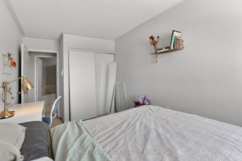 Photo 24 at 10 - 369 Riddell Court, College Manor, Newmarket