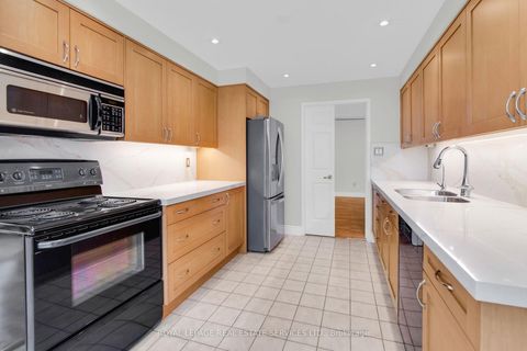 Photo 20 at 609 - 130 Carlton Street, South St. James Town, Toronto