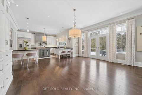 Photo 12 at 8 Thornhill Avenue, Uplands, Vaughan