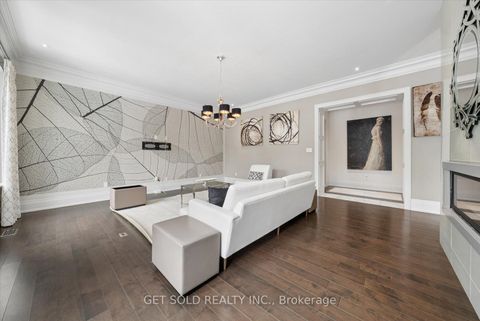 Photo 14 at 8 Thornhill Avenue, Uplands, Vaughan