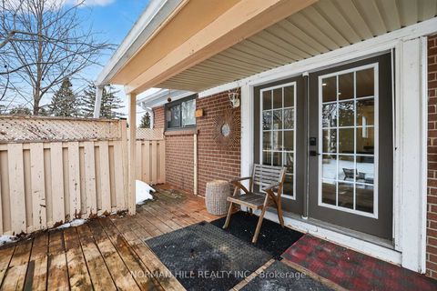 Photo 38 at 4 Patrick Drive, Aurora Highlands, Aurora