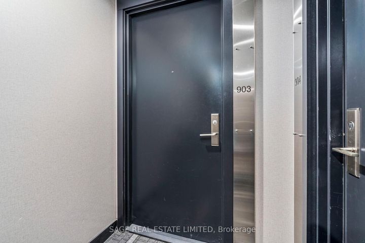 Photo 2 at 903 - 39 Sherbourne Street, Moss Park, Toronto