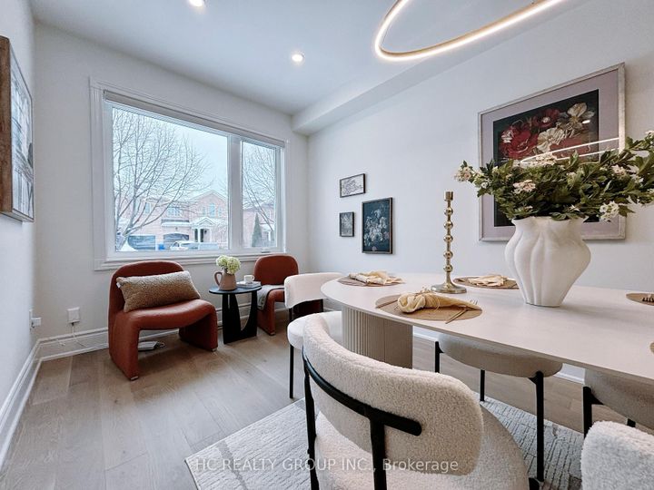Photo 2 at 43 Sedgeway Heights, Vellore Village, Vaughan