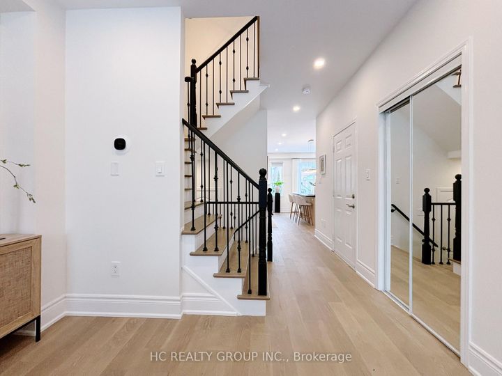 Photo 6 at 43 Sedgeway Heights, Vellore Village, Vaughan