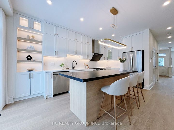 Photo 9 at 43 Sedgeway Heights, Vellore Village, Vaughan