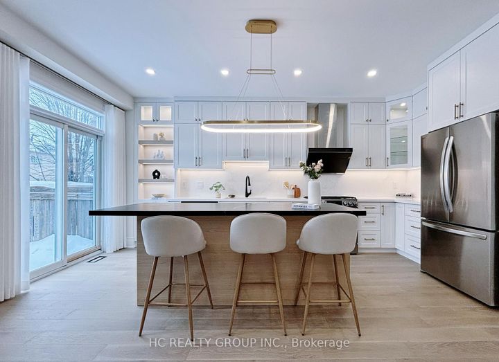 Photo 14 at 43 Sedgeway Heights, Vellore Village, Vaughan