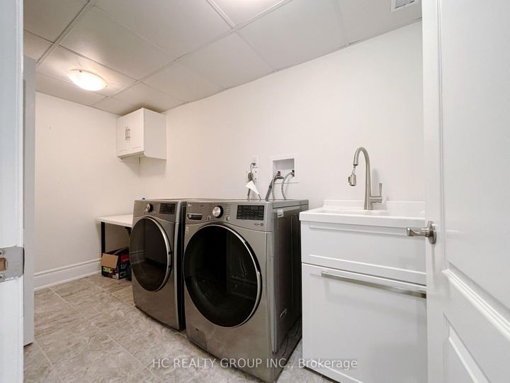 Photo 37 at 43 Sedgeway Heights, Vellore Village, Vaughan