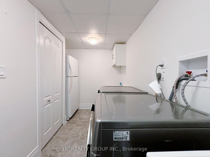 Photo 38 at 43 Sedgeway Heights, Vellore Village, Vaughan