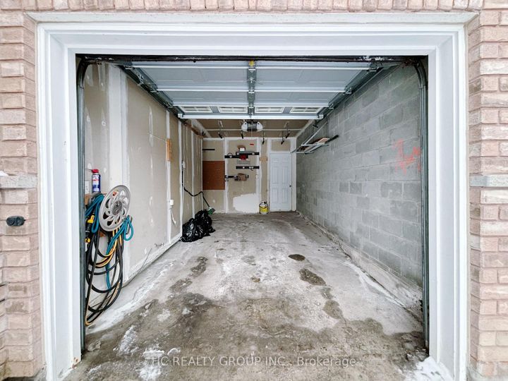 Photo 42 at 43 Sedgeway Heights, Vellore Village, Vaughan