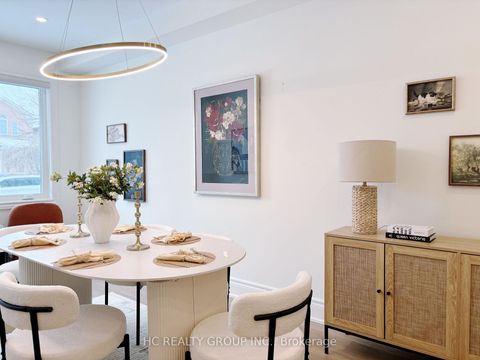 Photo 4 at 43 Sedgeway Heights, Vellore Village, Vaughan