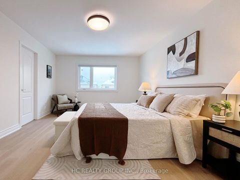 Photo 23 at 43 Sedgeway Heights, Vellore Village, Vaughan