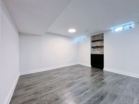 Photo 40 at 43 Sedgeway Heights, Vellore Village, Vaughan