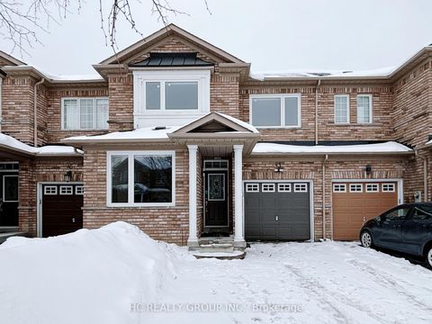 Photo 41 at 43 Sedgeway Heights, Vellore Village, Vaughan