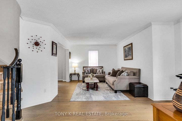 Photo 1 at 10 Hepburn Crescent, Georgetown, Halton Hills