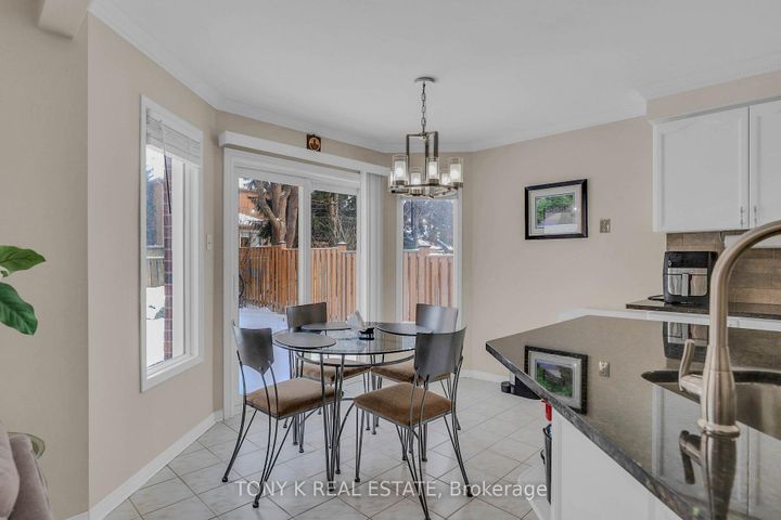 Photo 5 at 10 Hepburn Crescent, Georgetown, Halton Hills