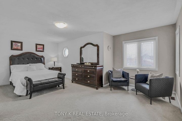 Photo 8 at 10 Hepburn Crescent, Georgetown, Halton Hills