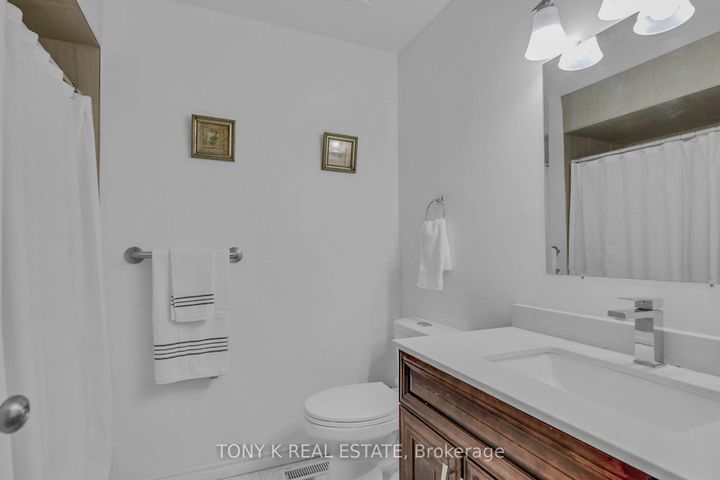 Photo 14 at 10 Hepburn Crescent, Georgetown, Halton Hills